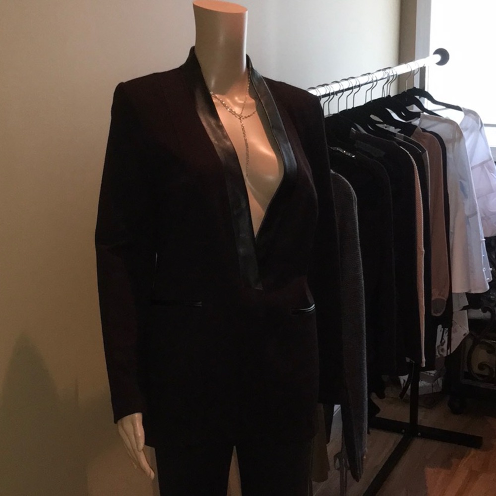 Tahari Black Blazer ~ New with Tags
